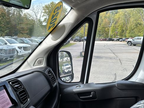 Used 2025 RAM ProMaster 2500 w/ Safety Group image 22