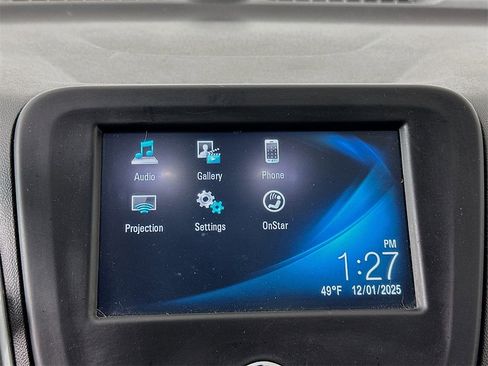 Used 2018 Chevrolet Equinox LT image 14