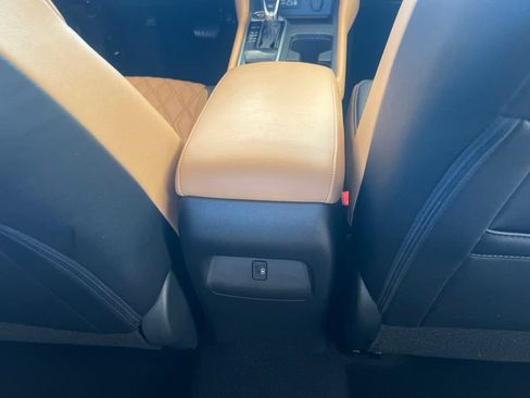Certified 2023 Nissan Sentra SV w/ SV Premium Package FWD image 19