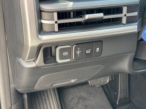 New 2026 Hyundai Santa Fe SE FWD image 7