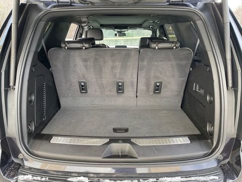 Used 2024 Chevrolet Tahoe Z71 image 13