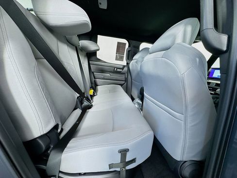 New 2026 Toyota Tacoma SR5 image 27