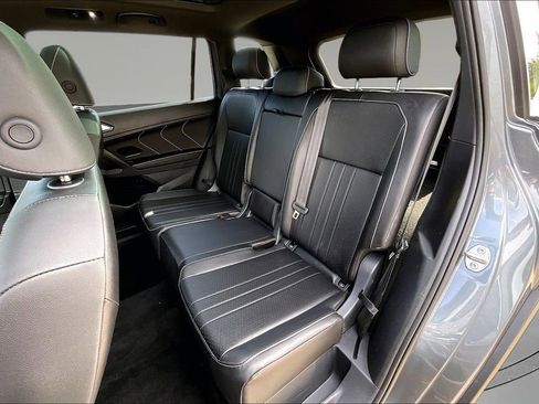 Used 2024 Volkswagen Tiguan SE R-Line w/ MDO Package, Two-Row AWD/4WD image 22