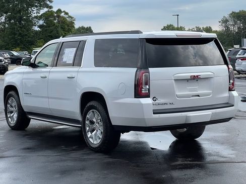 Used 2016 GMC Yukon XL SLT w/ Open Road Package AWD/4WD image 12