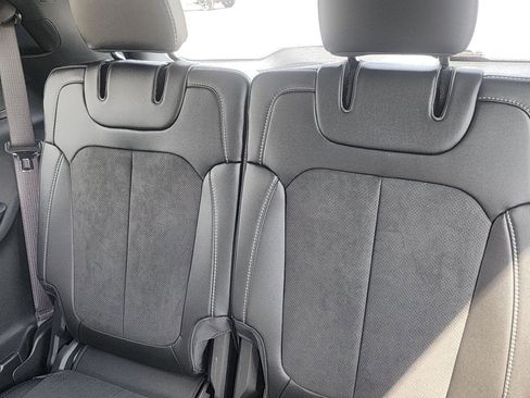 New 2025 Jeep Grand Cherokee L Altitude image 16