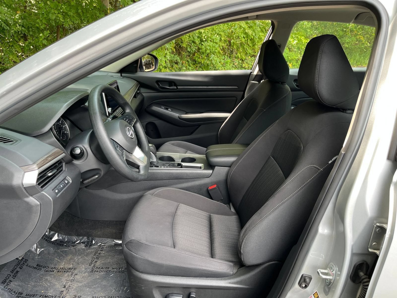 Used 2026 Nissan Altima 2.5 SV FWD image 30