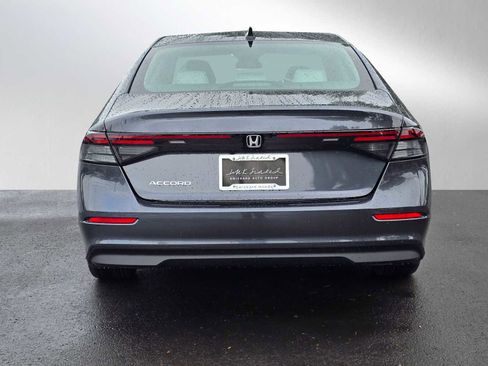 New 2025 Honda Accord SE image 4