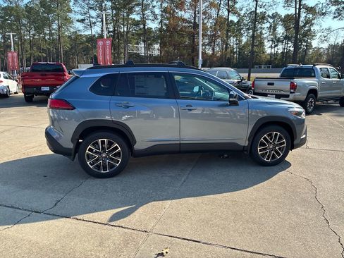 New 2026 Toyota Corolla Cross XLE image 8