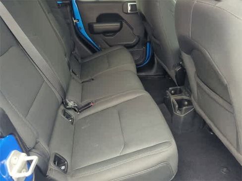 Used 2022 Jeep Gladiator Sport image 20