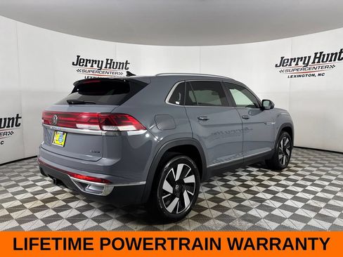 Used 2025 Volkswagen Atlas Cross Sport SEL AWD/4WD image 5