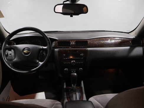 Used 2013 Chevrolet Impala LT w/ LT Sunroof Package FWD image 17