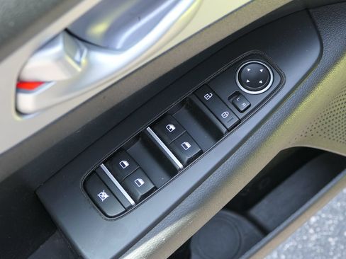 Used 2024 Kia Forte LXS FWD image 15