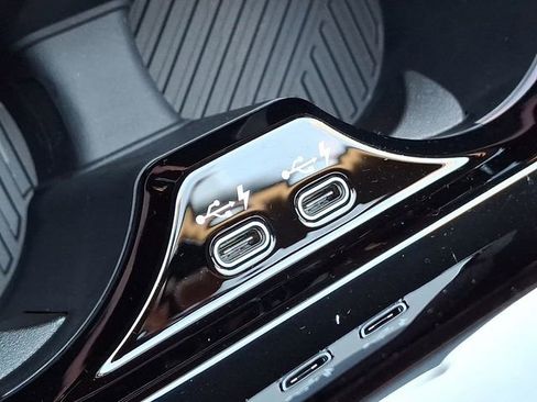 New 2026 BMW M5 w/ Carbon Package AWD/4WD image 18