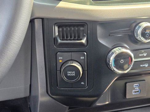 Used 2024 Ford F150 XLT image 26