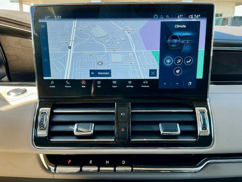 Used 2024 Lincoln Navigator Reserve w/ Monochromatic Package AWD/4WD image 37