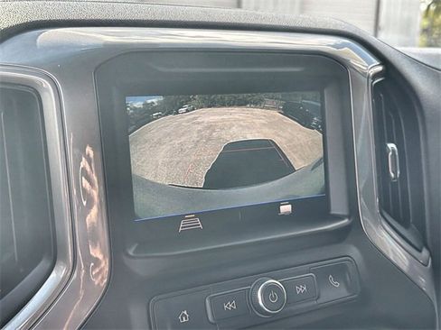 Used 2022 Chevrolet Silverado 1500 Custom w/ Safety Confidence Package image 14