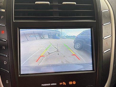 Used 2017 Lincoln MKC Premiere FWD image 18