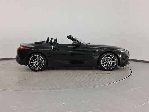 Certified 2022 BMW Z4 sDrive30i w/ Driving Assistance Package image 8
