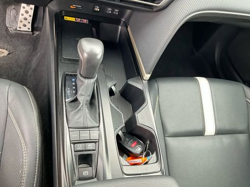 Used 2025 Toyota Camry SE image 22