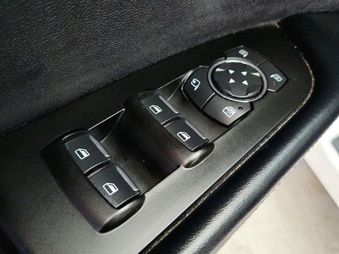 Used 2019 Lincoln Nautilus Reserve AWD/4WD image 25