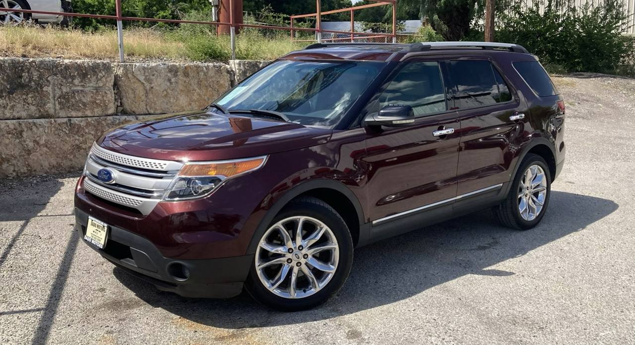 Used 2012 Ford Explorer XLT FWD image 1