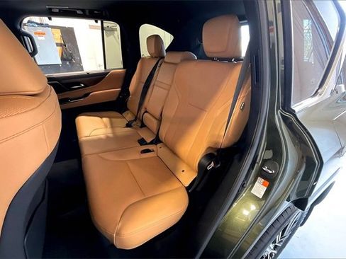 Certified 2025 Lexus LX 700h Luxury image 22