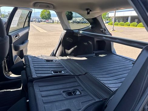 Used 2018 Subaru Outback 2.5i Premium AWD/4WD image 16