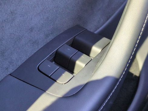 Used 2024 Tesla Model Y Long Range image 25