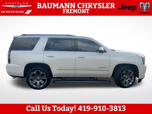 Used 2015 GMC Yukon Denali w/ Premium Package AWD/4WD image 4