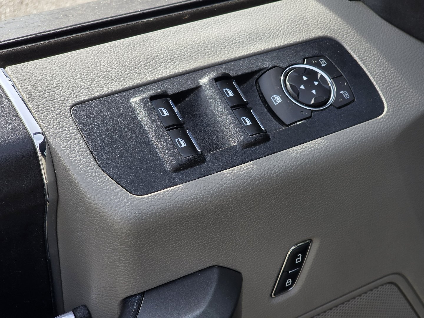 Used 2018 Ford F150 XLT AWD/4WD image 24