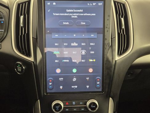 Used 2024 Ford Edge SE w/ Black Appearance Package AWD/4WD image 17