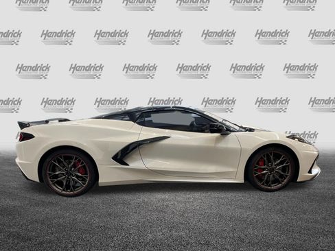 Used 2023 Chevrolet Corvette Stingray Premium Conv w/ Z51 Performance Package RWD image 11