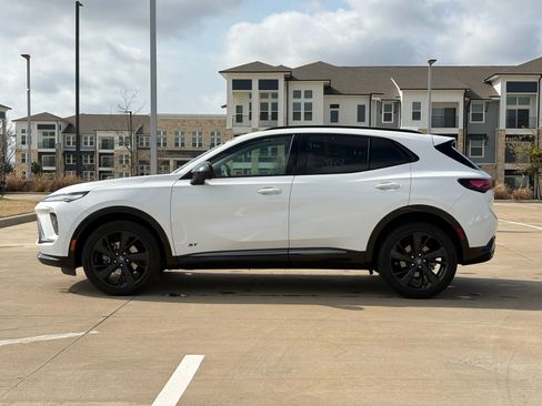 Used 2025 Buick Envision Sport Touring image 4