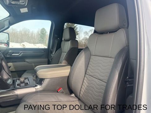 Used 2025 Chevrolet Silverado 2500 ZR2 w/ Technology Package image 14