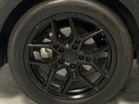 Used 2024 Nissan Kicks SR w/ SR Premium Package image 8