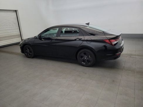 Used 2023 Hyundai Elantra SEL FWD image 3