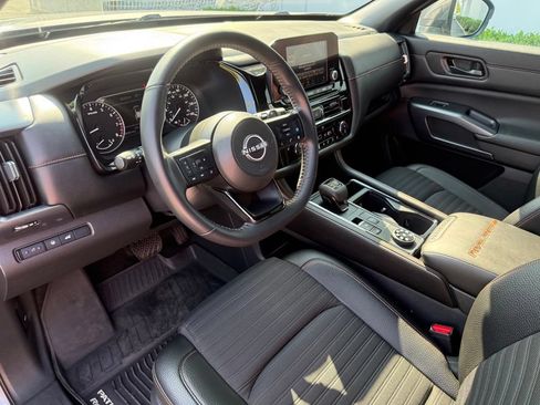 Certified 2025 Nissan Pathfinder Rock Creek AWD/4WD image 12