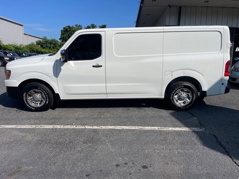 Used 2015 Nissan NV 3500 SV w/ Technology Package image 5