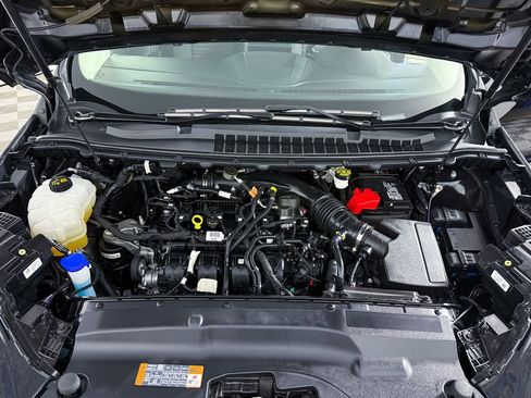 Used 2024 Ford Edge SE image 32