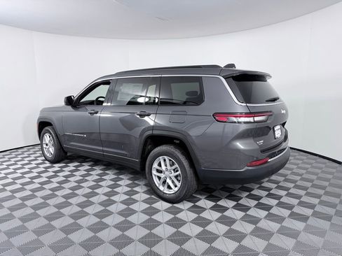 New 2025 Jeep Grand Cherokee L Laredo image 5