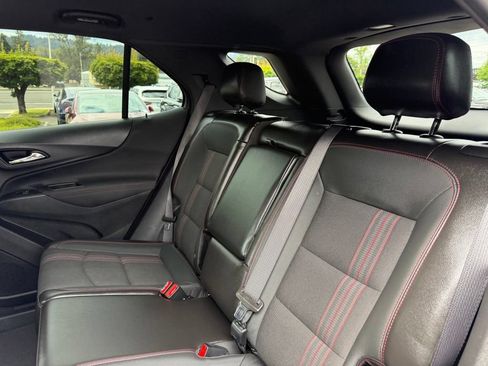 Used 2022 Chevrolet Equinox RS FWD image 29