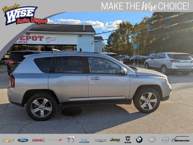 Used 2017 Jeep Compass High Altitude FWD image 2