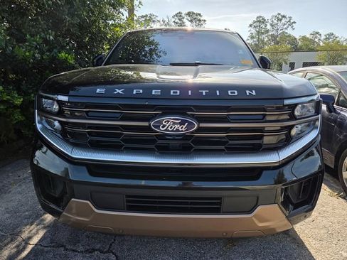 Used 2025 Ford Expedition King Ranch AWD/4WD image 2