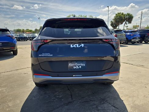 New 2026 Kia Sportage EX image 7