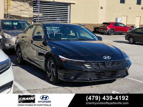 Used 2024 Hyundai Elantra Limited image 1