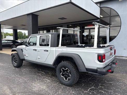 Used 2022 Jeep Gladiator Rubicon w/ Cold Weather Group AWD/4WD image 5