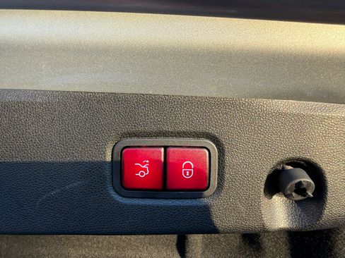 Used 2014 Mercedes-Benz CLS 550 4MATIC image 49