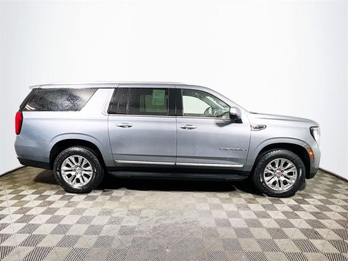 Used 2025 GMC Yukon XL Denali image 9