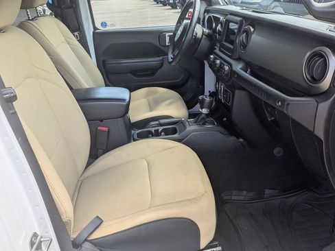 Used 2021 Jeep Wrangler Unlimited Sport AWD/4WD image 27