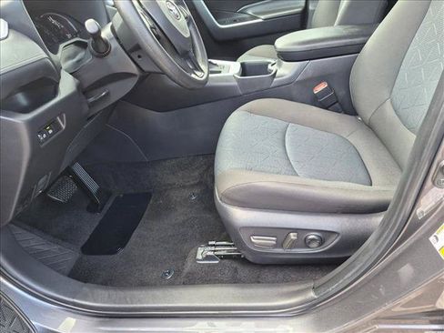 Certified 2025 Toyota RAV4 XLE AWD/4WD image 14
